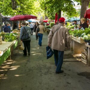 Puesto de verduras en un mercado (imagen ilustrativa)
